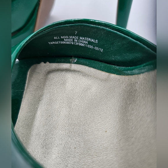 Xhileration Green Faux Patent Leather Platform Open Toed Heels sz 7 NEW - Picture 6 of 6